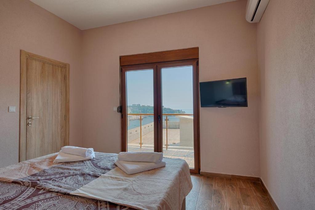 Apart Hotel Xxl Lux Dobra Voda Ngoại thất bức ảnh